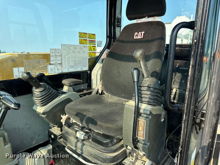 image for item OF9892 2017 Caterpillar 308E2 CR mini excavator
