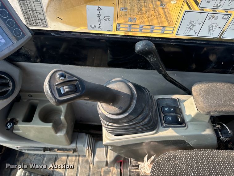 image for item OF9892 2017 Caterpillar 308E2 CR mini excavator