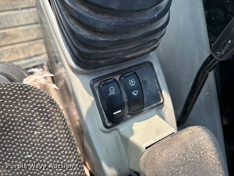 image for item OF9892 2017 Caterpillar 308E2 CR mini excavator