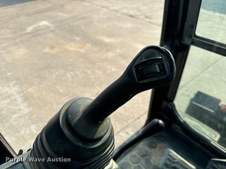 image for item OF9892 2017 Caterpillar 308E2 CR mini excavator