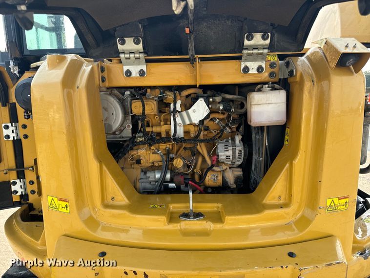 image for item OF9892 2017 Caterpillar 308E2 CR mini excavator