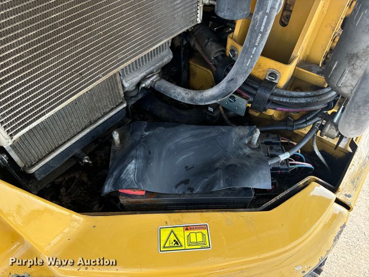 image for item OF9892 2017 Caterpillar 308E2 CR mini excavator