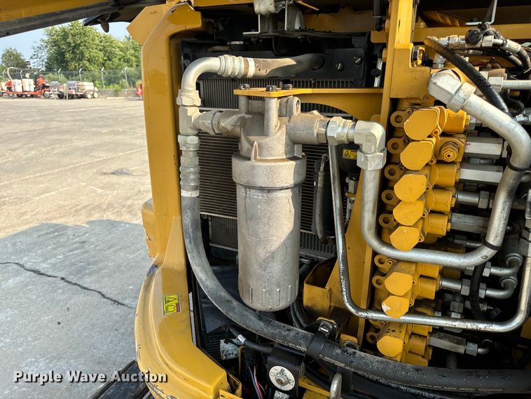 image for item OF9892 2017 Caterpillar 308E2 CR mini excavator