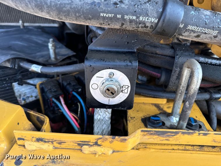 image for item OF9892 2017 Caterpillar 308E2 CR mini excavator