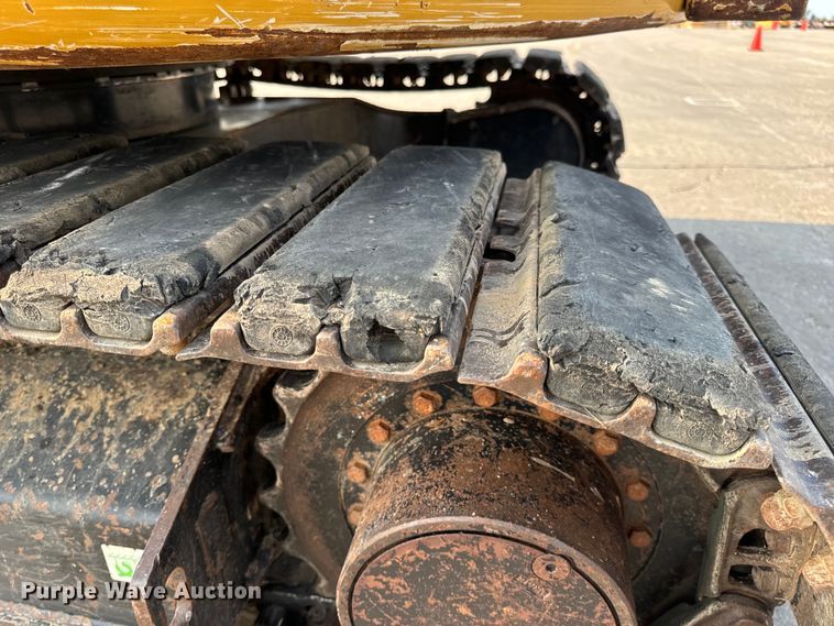 image for item OF9892 2017 Caterpillar 308E2 CR mini excavator