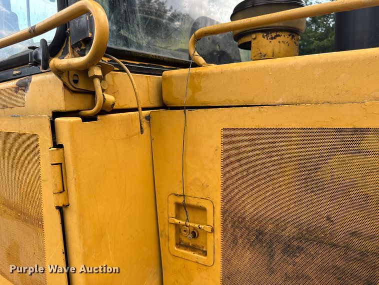 image for item OF9893 1995 Caterpillar  953B track loader