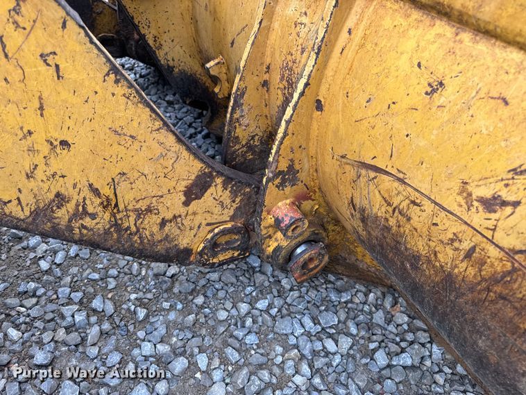 image for item OF9893 1995 Caterpillar  953B track loader