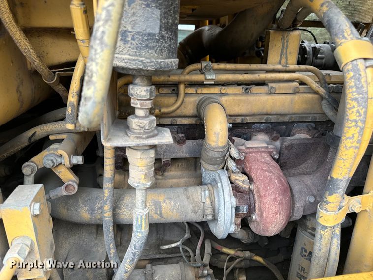 image for item OF9893 1995 Caterpillar  953B track loader