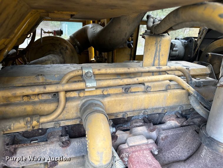 image for item OF9893 1995 Caterpillar  953B track loader