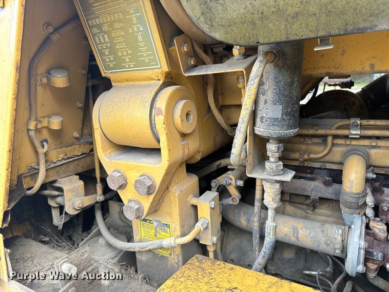 image for item OF9893 1995 Caterpillar  953B track loader