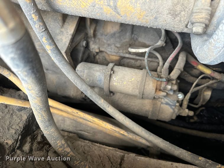 image for item OF9893 1995 Caterpillar  953B track loader