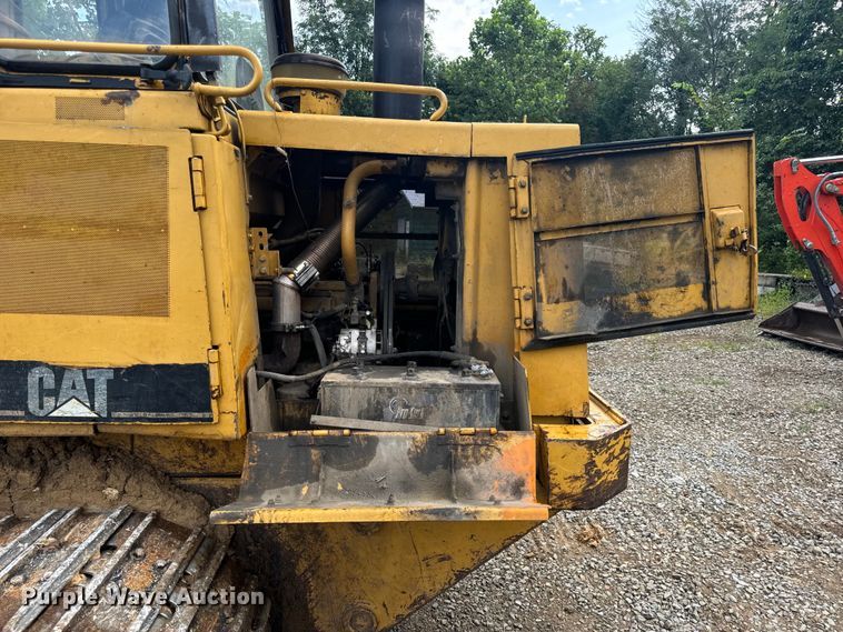 image for item OF9893 1995 Caterpillar  953B track loader