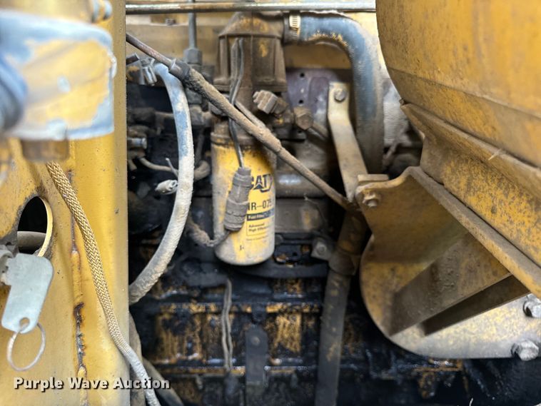 image for item OF9893 1995 Caterpillar  953B track loader