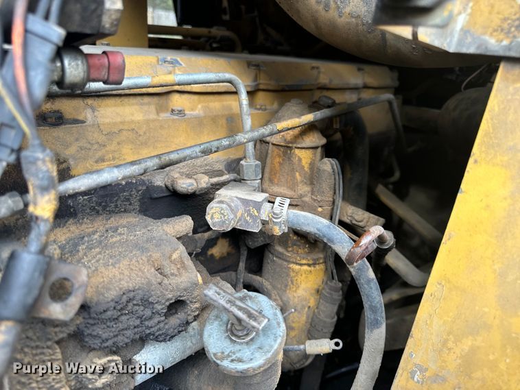 image for item OF9893 1995 Caterpillar  953B track loader