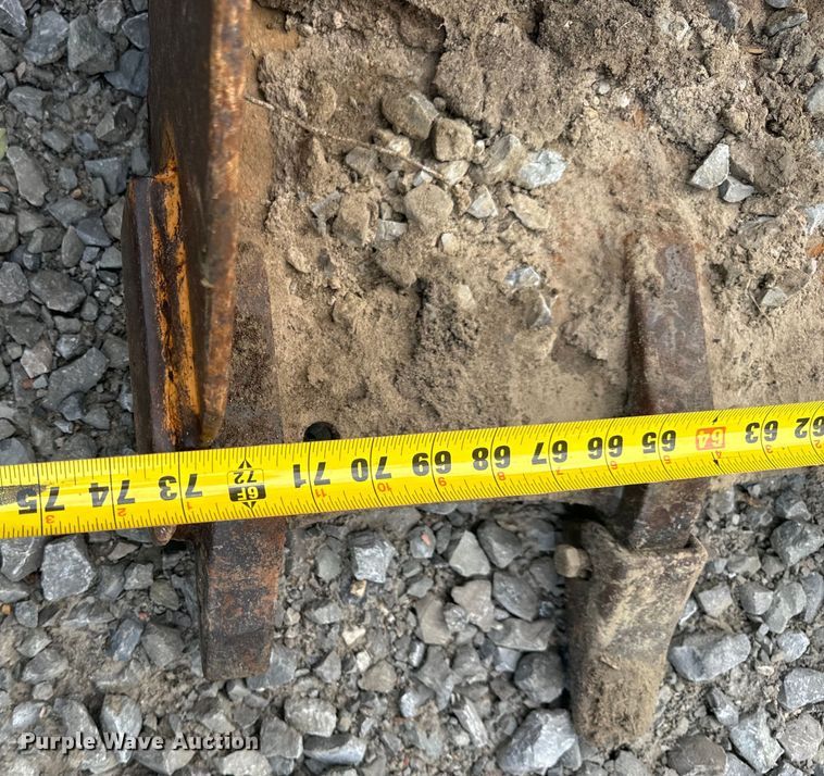 image for item OF9894 2006 Case 445 skid steer loader