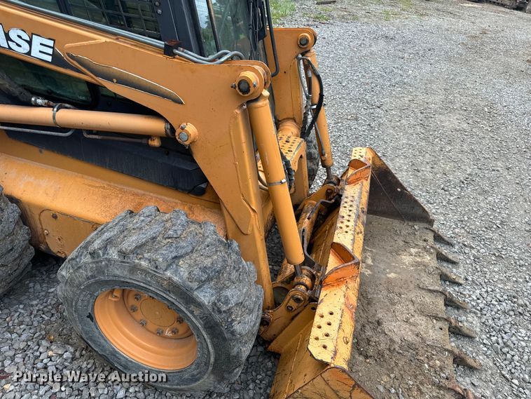 image for item OF9894 2006 Case 445 skid steer loader