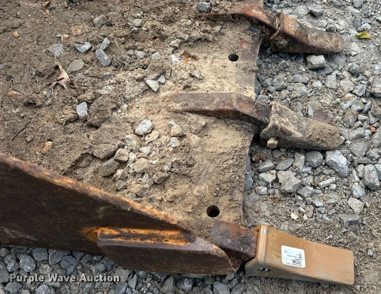 image for item OF9894 2006 Case 445 skid steer loader