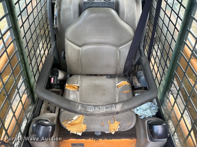 image for item OF9894 2006 Case 445 skid steer loader