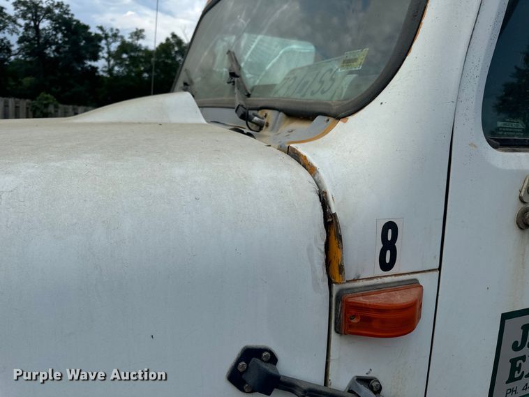 image for item OF9897 1997 International  2574 dump truck