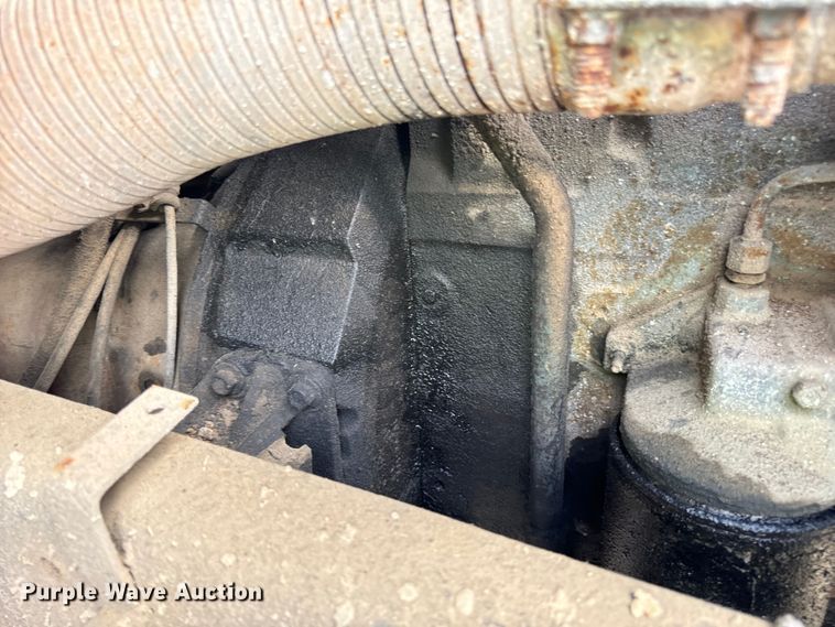 image for item OF9897 1997 International  2574 dump truck