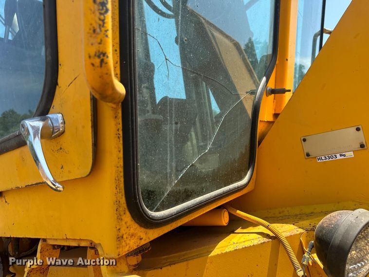 image for item OF9906 1985 Champion 730A motor grader