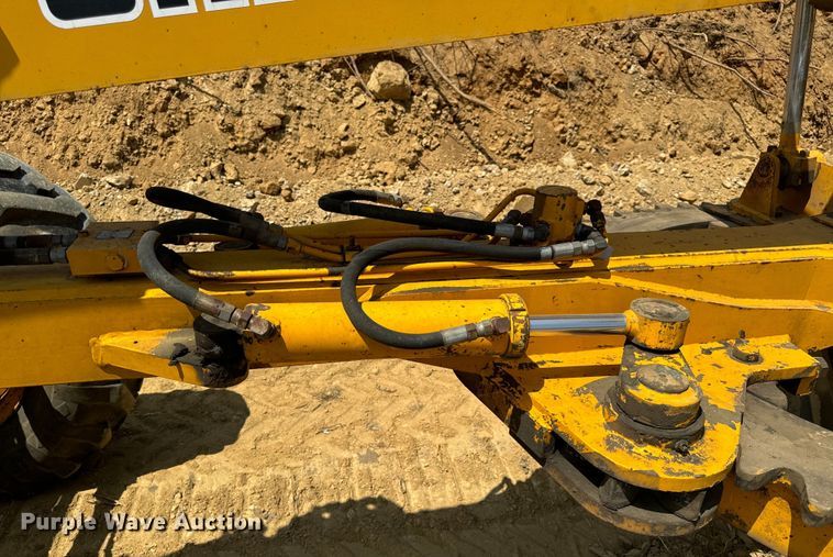 image for item OF9906 1985 Champion 730A motor grader