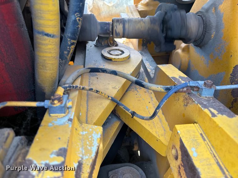 image for item OF9906 1985 Champion 730A motor grader