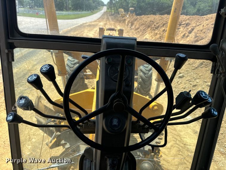 image for item OF9906 1985 Champion 730A motor grader