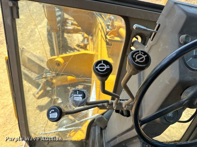 image for item OF9906 1985 Champion 730A motor grader