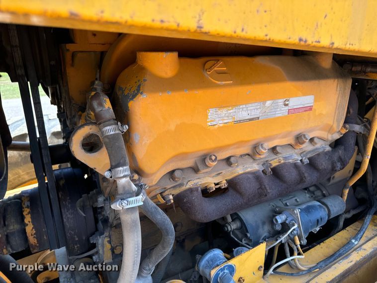image for item OF9906 1985 Champion 730A motor grader