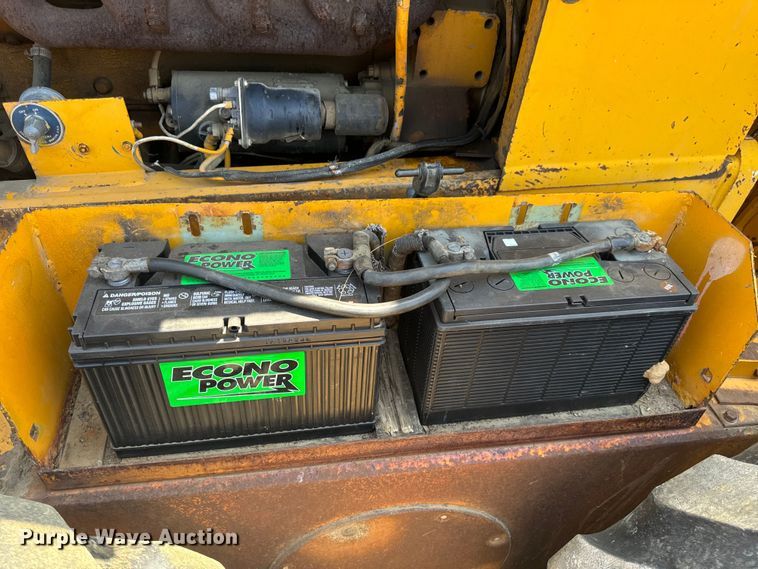 image for item OF9906 1985 Champion 730A motor grader