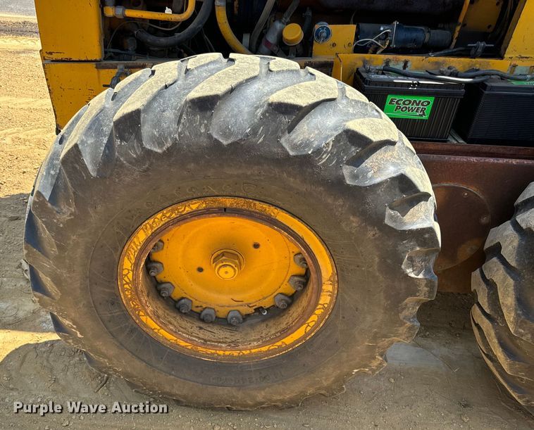 image for item OF9906 1985 Champion 730A motor grader