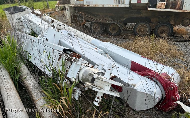 image for item OF9907 (2) Altec Bucket Truck Booms