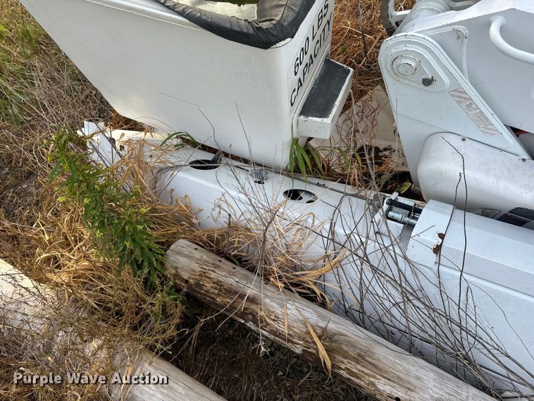 image for item OF9907 (2) Altec Bucket Truck Booms