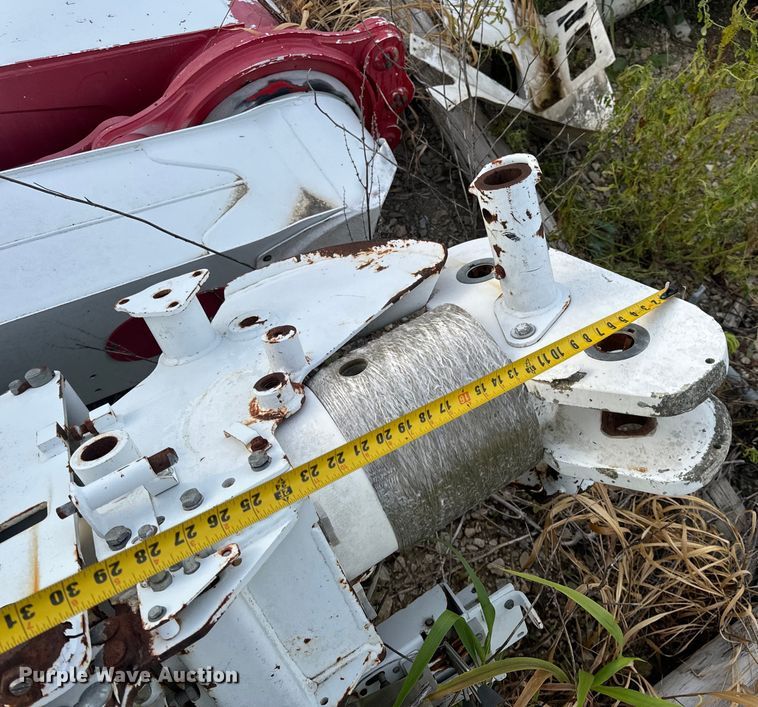 image for item OF9907 (2) Altec Bucket Truck Booms