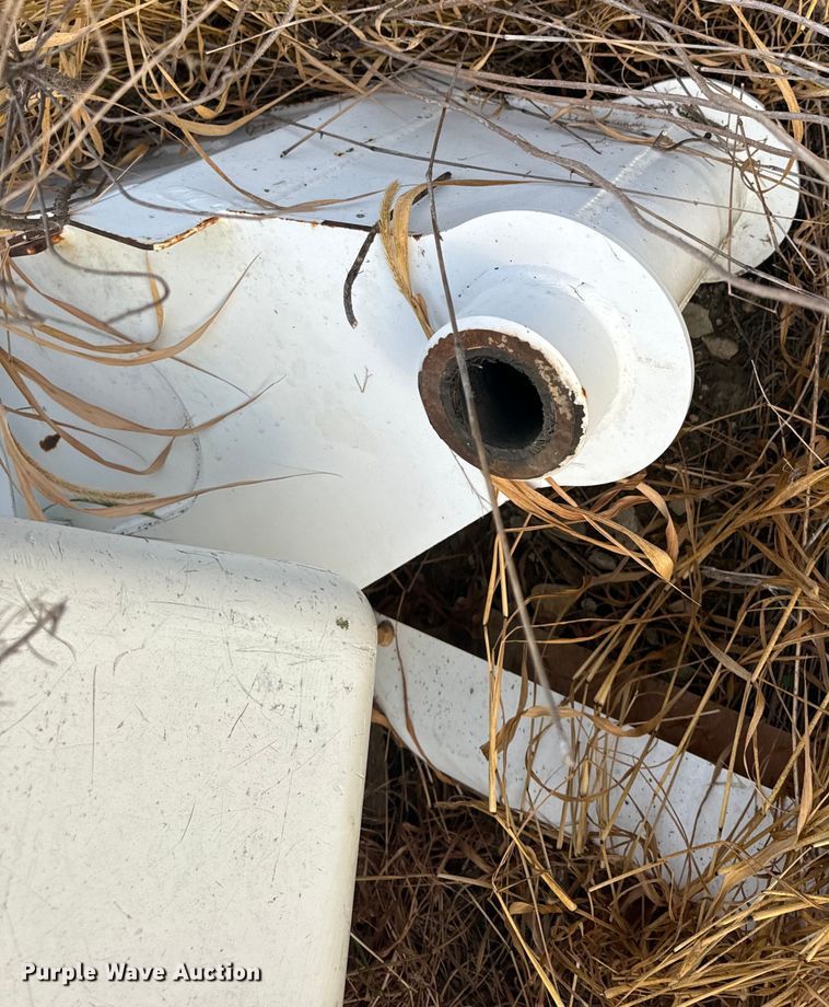 image for item OF9907 (2) Altec Bucket Truck Booms