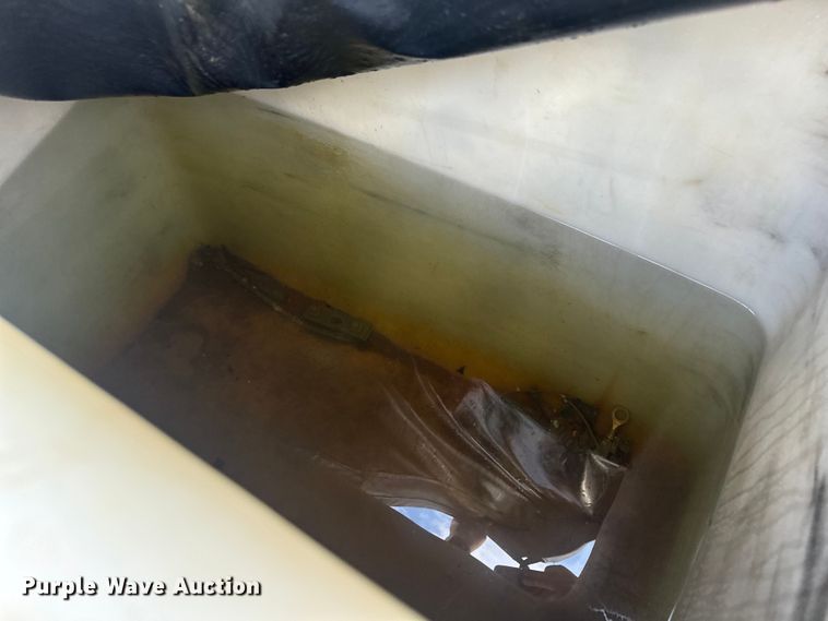 image for item OF9907 (2) Altec Bucket Truck Booms