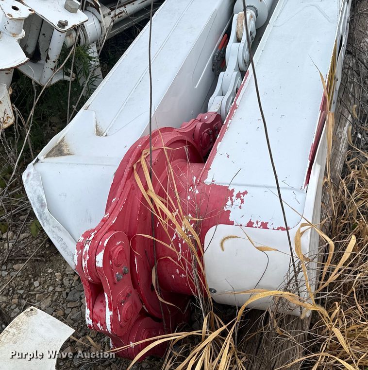 image for item OF9907 (2) Altec Bucket Truck Booms