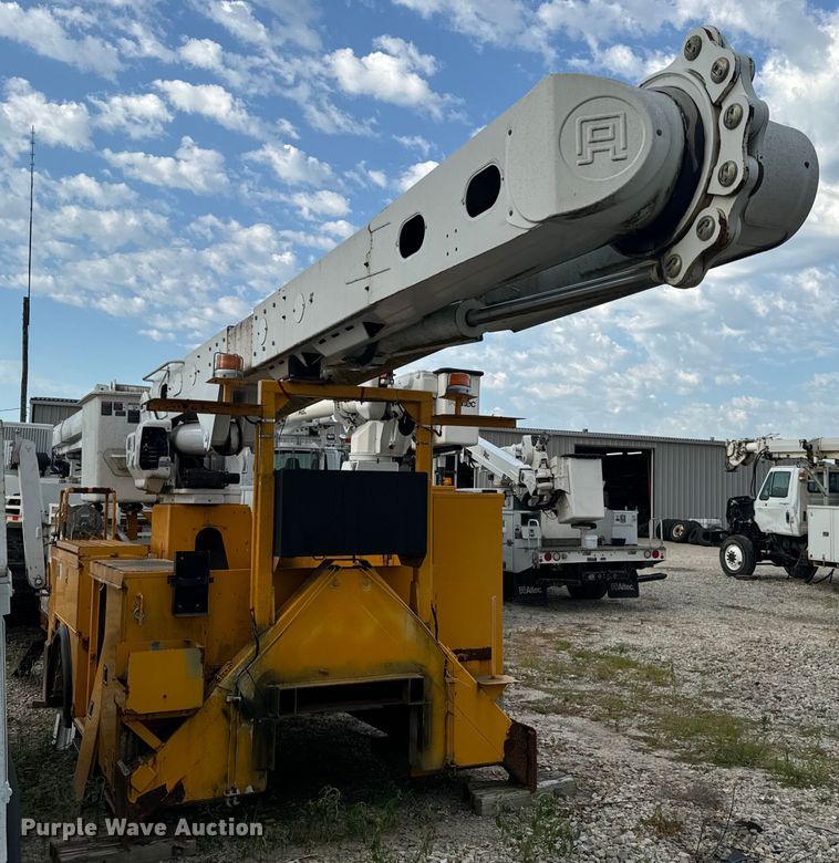 image for item OF9908 Altec bucket truck bed