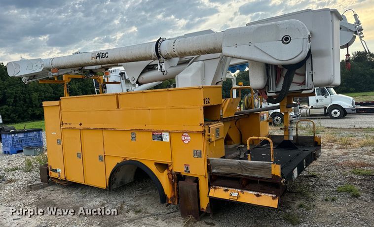 image for item OF9908 Altec bucket truck bed
