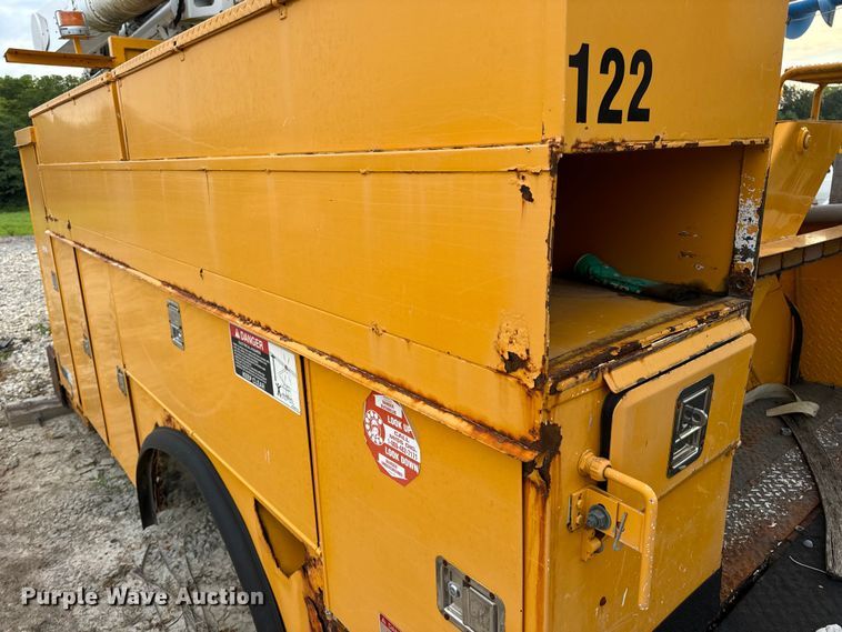 image for item OF9908 Altec bucket truck bed