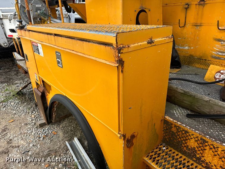 image for item OF9908 Altec bucket truck bed
