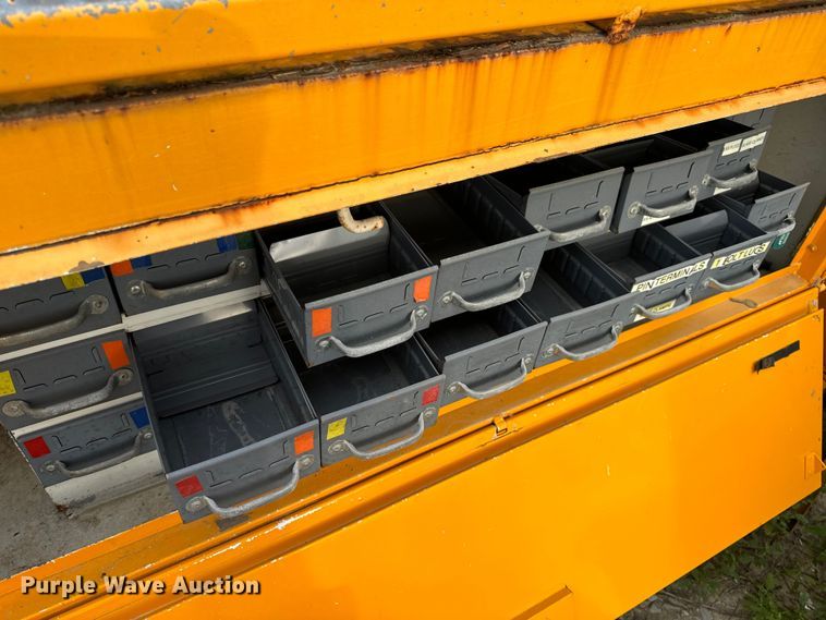 image for item OF9908 Altec bucket truck bed