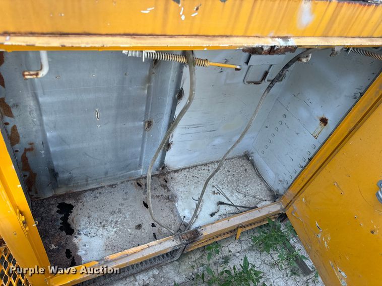 image for item OF9908 Altec bucket truck bed