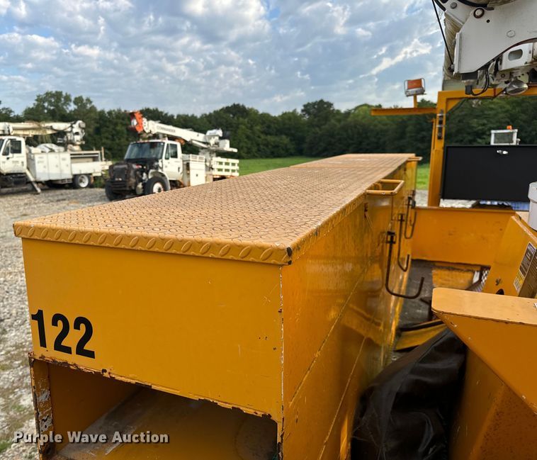 image for item OF9908 Altec bucket truck bed