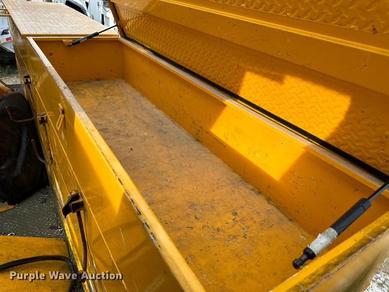image for item OF9908 Altec bucket truck bed