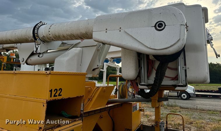 image for item OF9908 Altec bucket truck bed