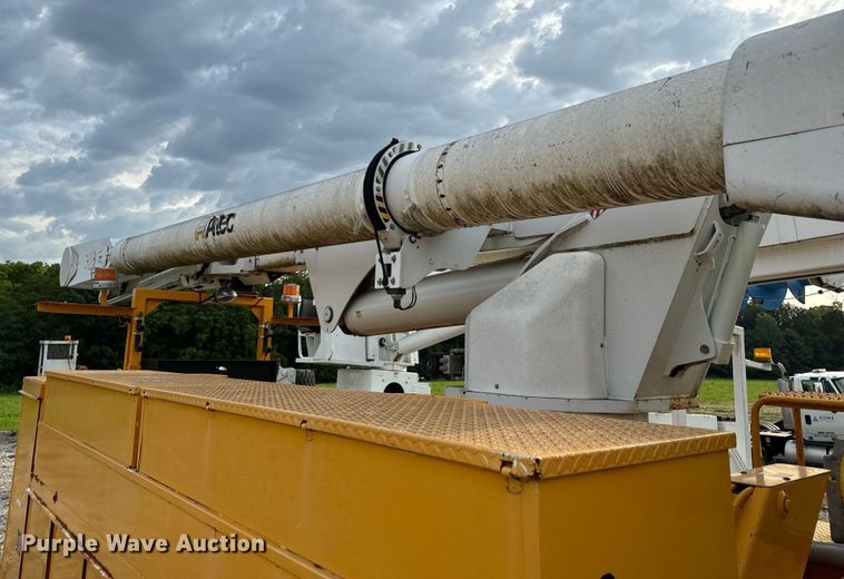 image for item OF9908 Altec bucket truck bed