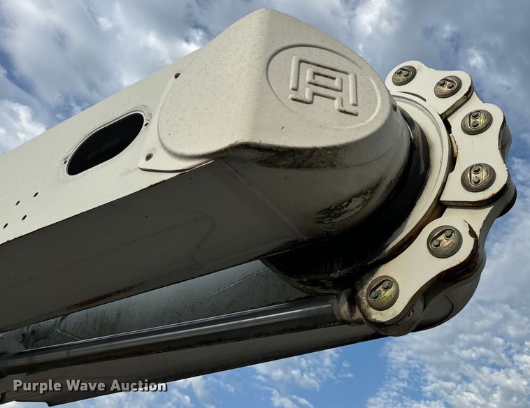 image for item OF9908 Altec bucket truck bed