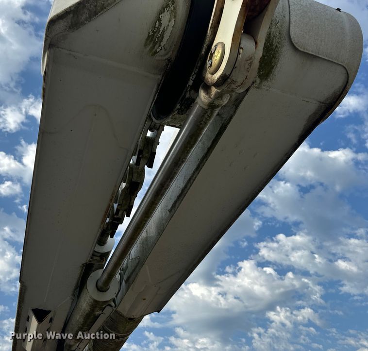 image for item OF9908 Altec bucket truck bed